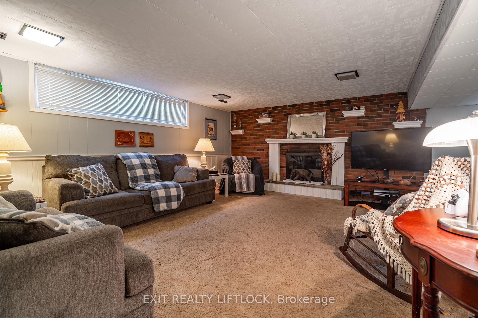 Photo 17 of 110 Labrador Drive, Oshawa, Donevan — HOMEH