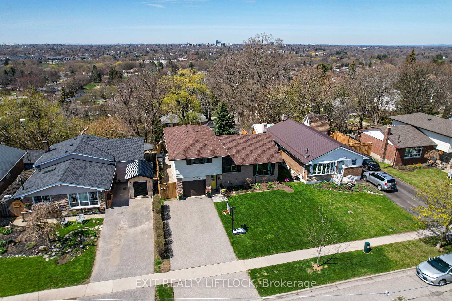 Photo 29 of 110 Labrador Drive, Oshawa, Donevan — HOMEH
