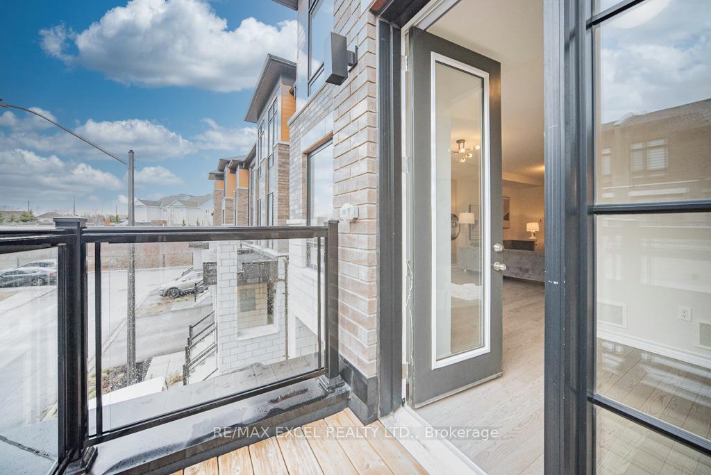 Photo 19 of 14 Lake Trail Way, Whitby, Brooklin — HOMEH