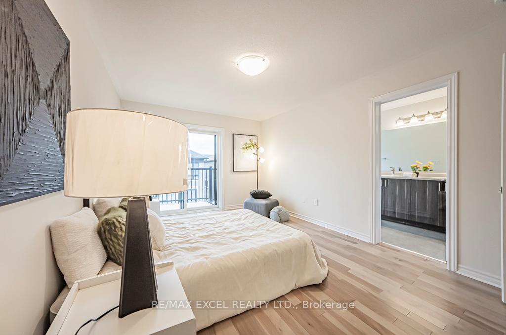 Photo 22 of 14 Lake Trail Way, Whitby, Brooklin — HOMEH