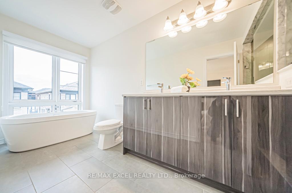 Photo 23 of 14 Lake Trail Way, Whitby, Brooklin — HOMEH