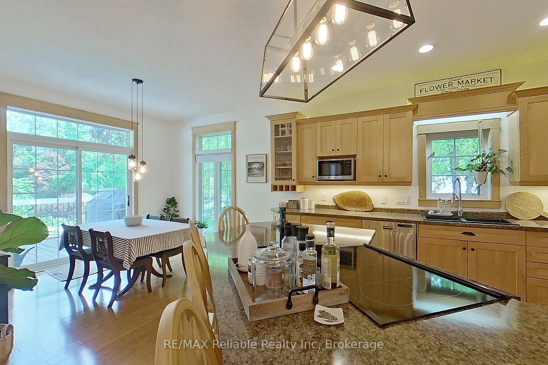 Photo 5 of 11 Ducharme Crescent, Bluewater, Bayfield — HOMEH