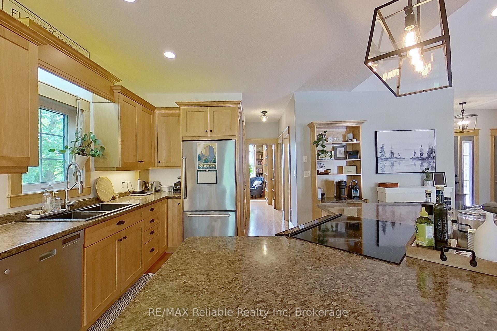 Photo 17 of 11 Ducharme Crescent, Bluewater, Bayfield — HOMEH