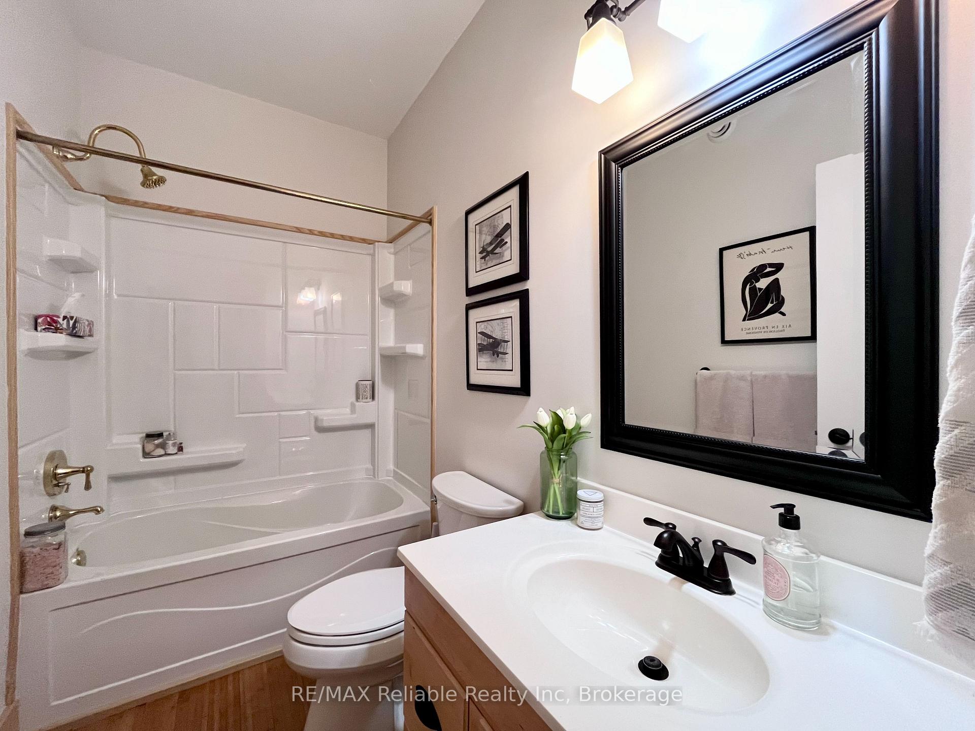 Photo 10 of 11 Ducharme Crescent, Bluewater, Bayfield — HOMEH