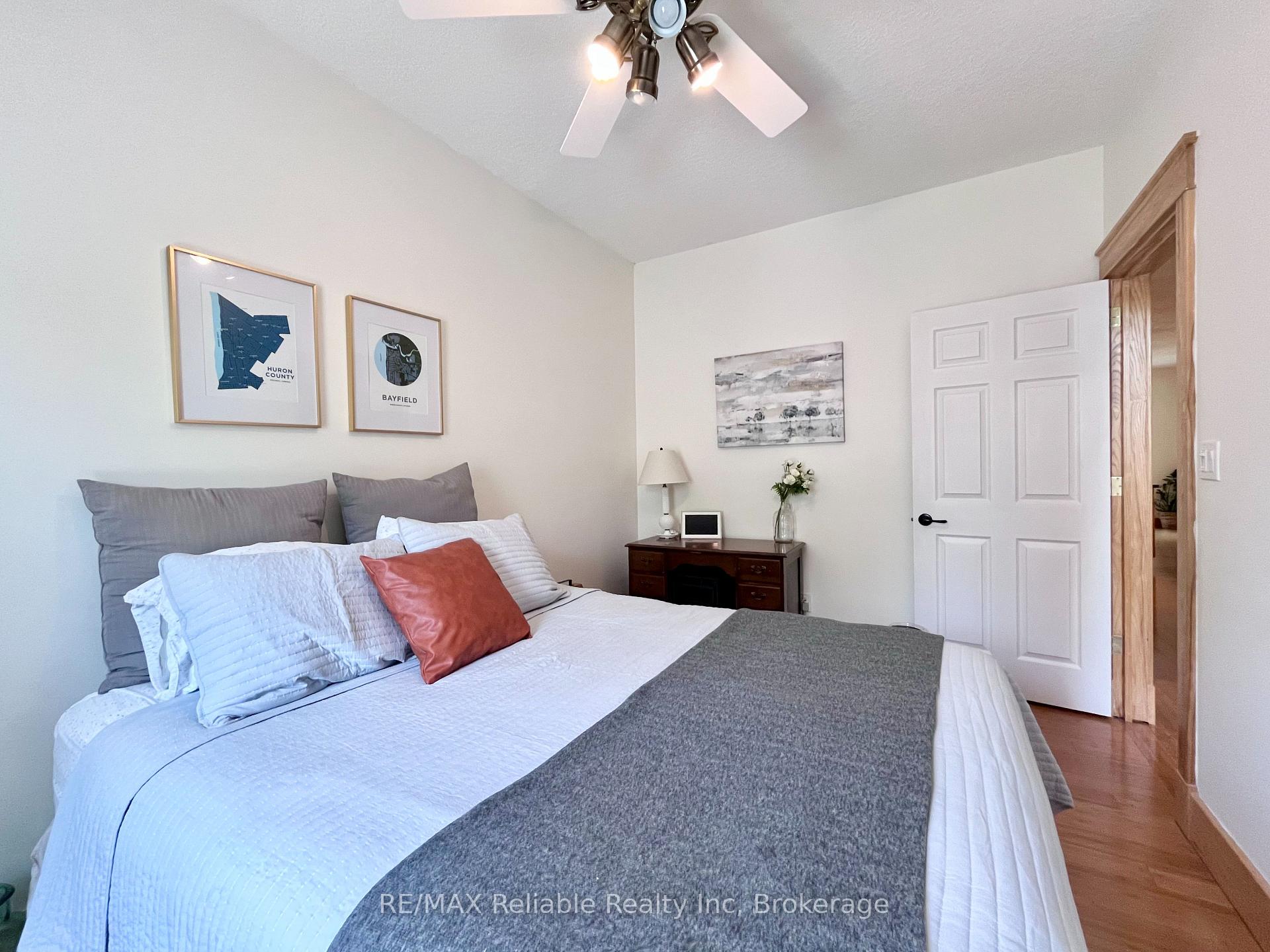 Photo 12 of 11 Ducharme Crescent, Bluewater, Bayfield — HOMEH
