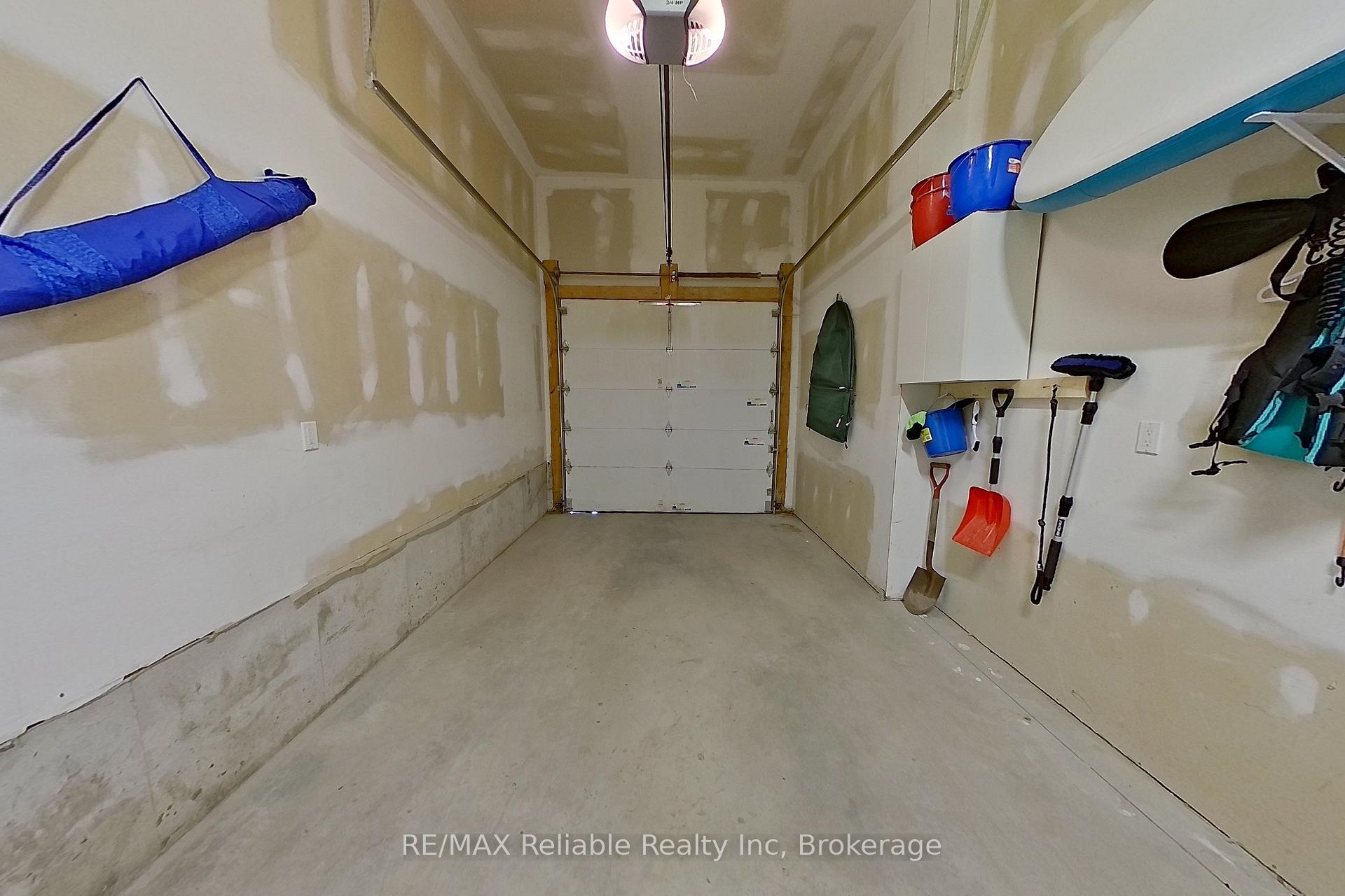 Photo 25 of 11 Ducharme Crescent, Bluewater, Bayfield — HOMEH