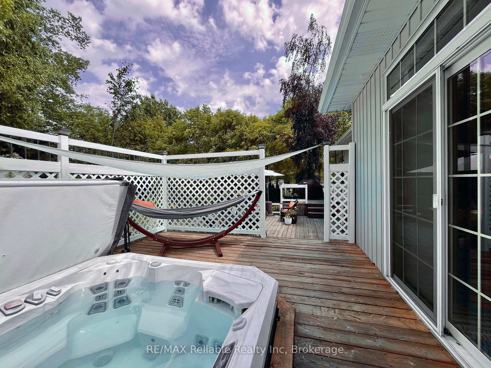 Photo 37 of 11 Ducharme Crescent, Bluewater, Bayfield — HOMEH
