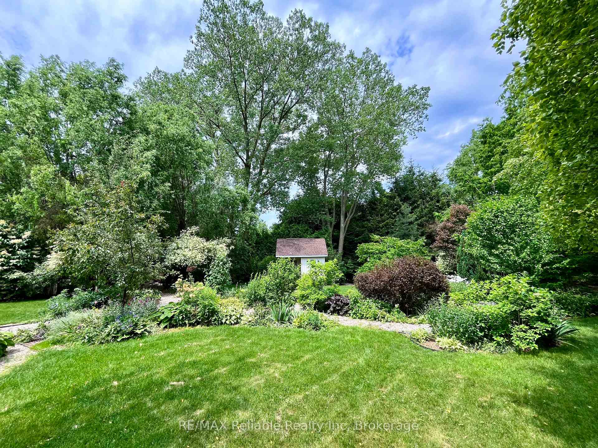 Photo 42 of 11 Ducharme Crescent, Bluewater, Bayfield — HOMEH