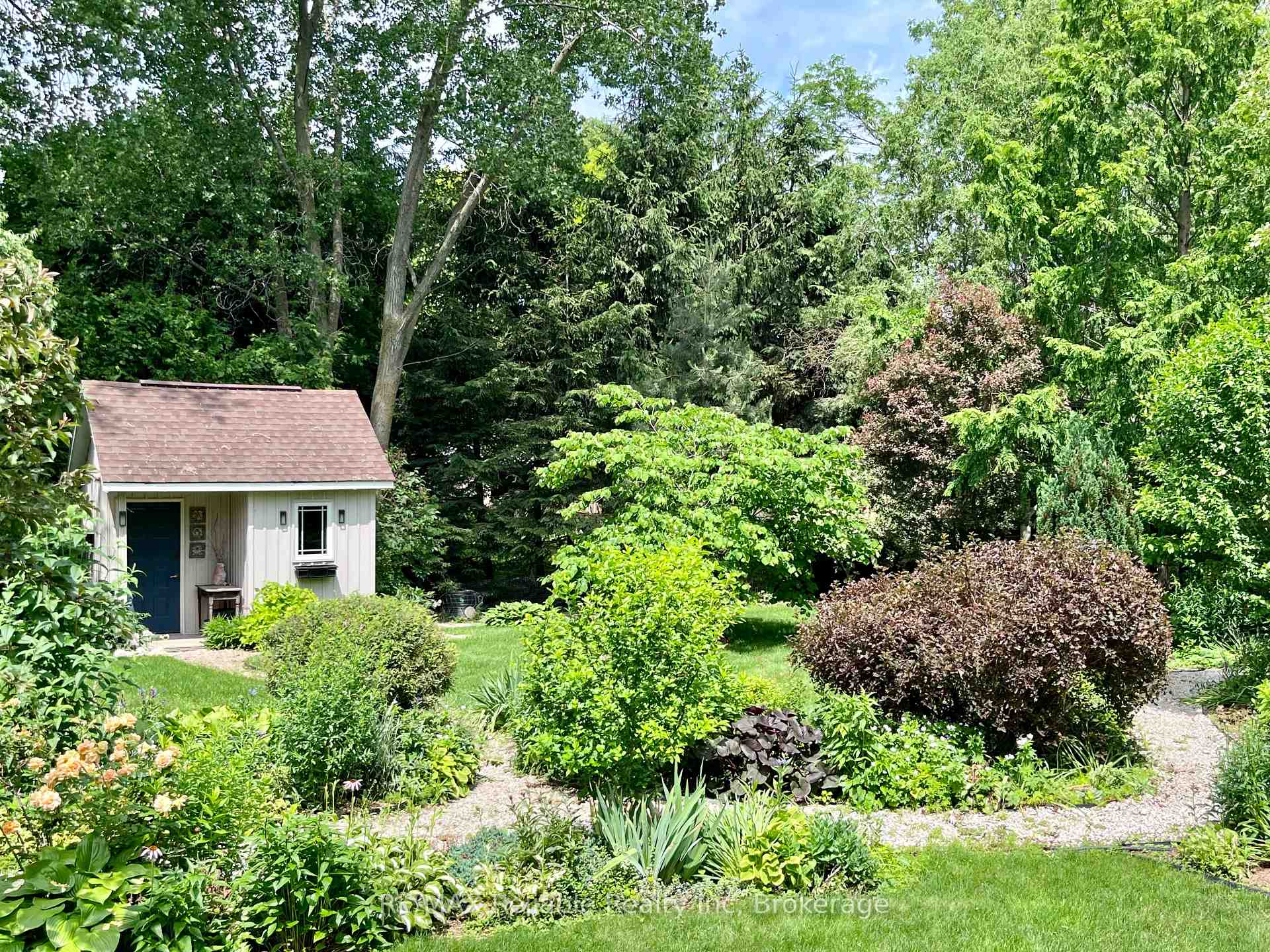 Photo 40 of 11 Ducharme Crescent, Bluewater, Bayfield — HOMEH