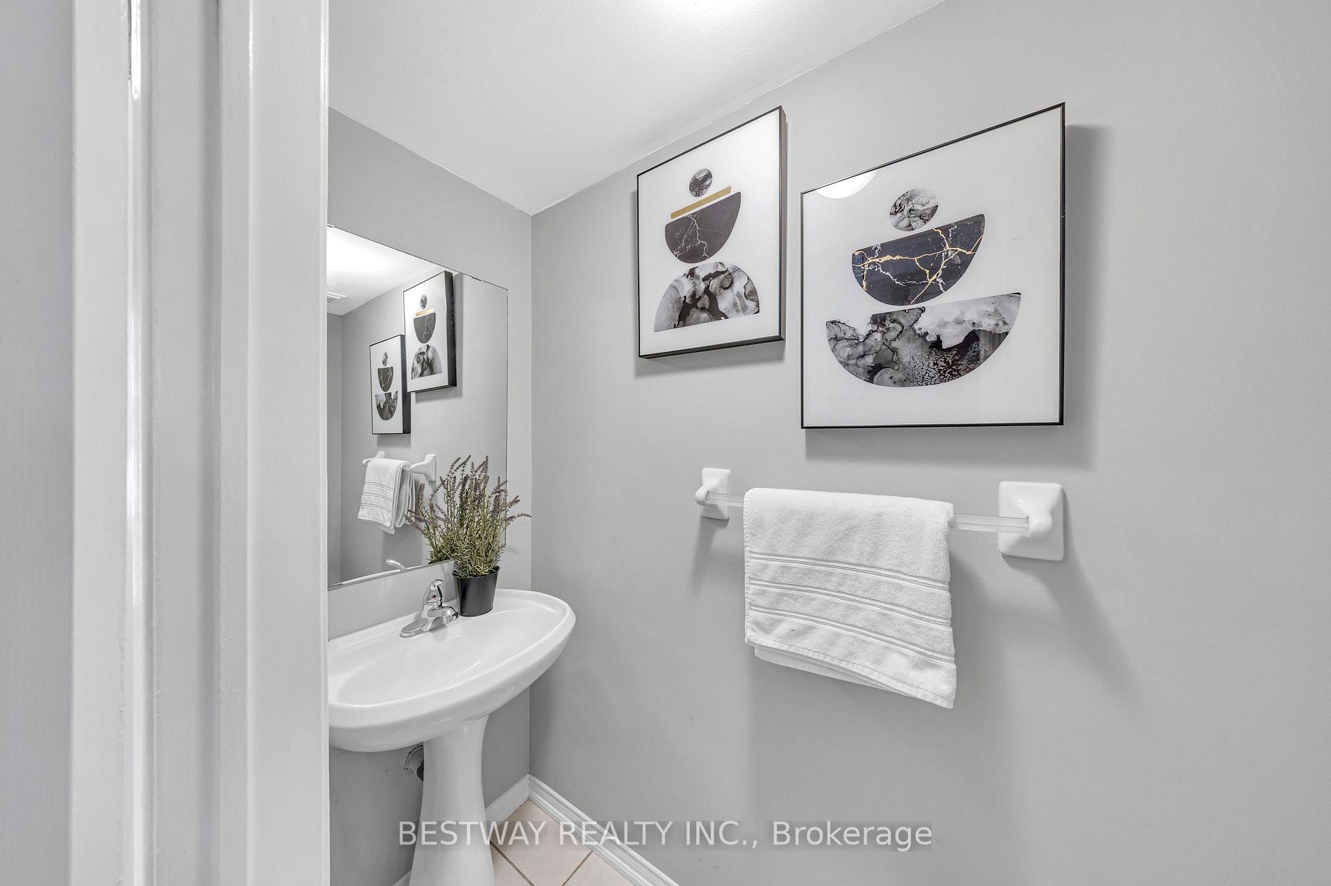Photo 14 of 91 Zachary Place, Whitby, Brooklin — HOMEH