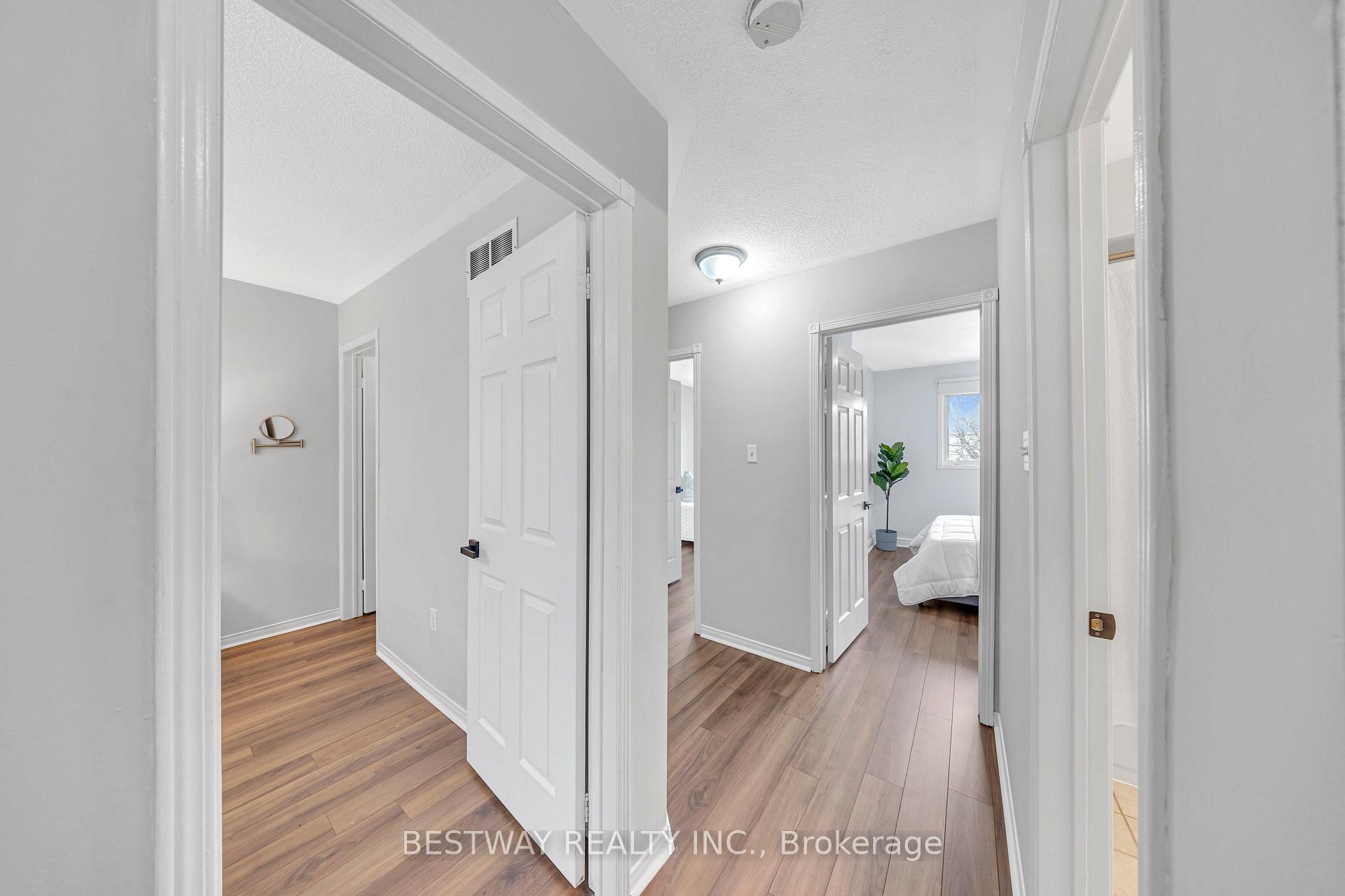 Photo 15 of 91 Zachary Place, Whitby, Brooklin — HOMEH