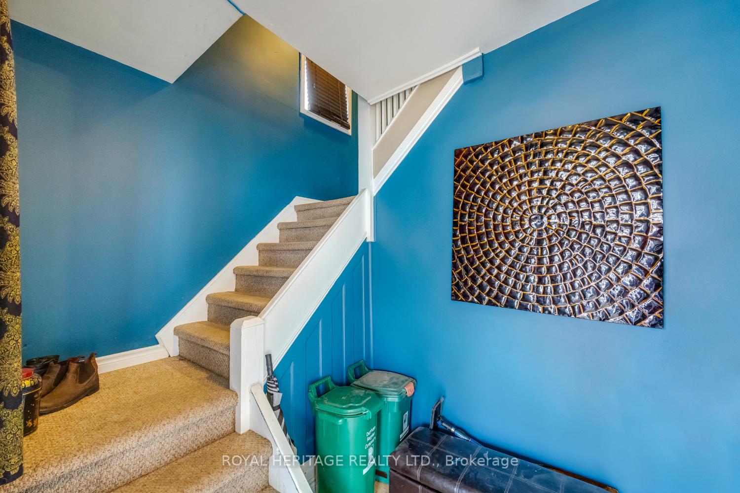 Photo 14 of 137 Elgin Street E, Oshawa, O'Neill — HOMEH