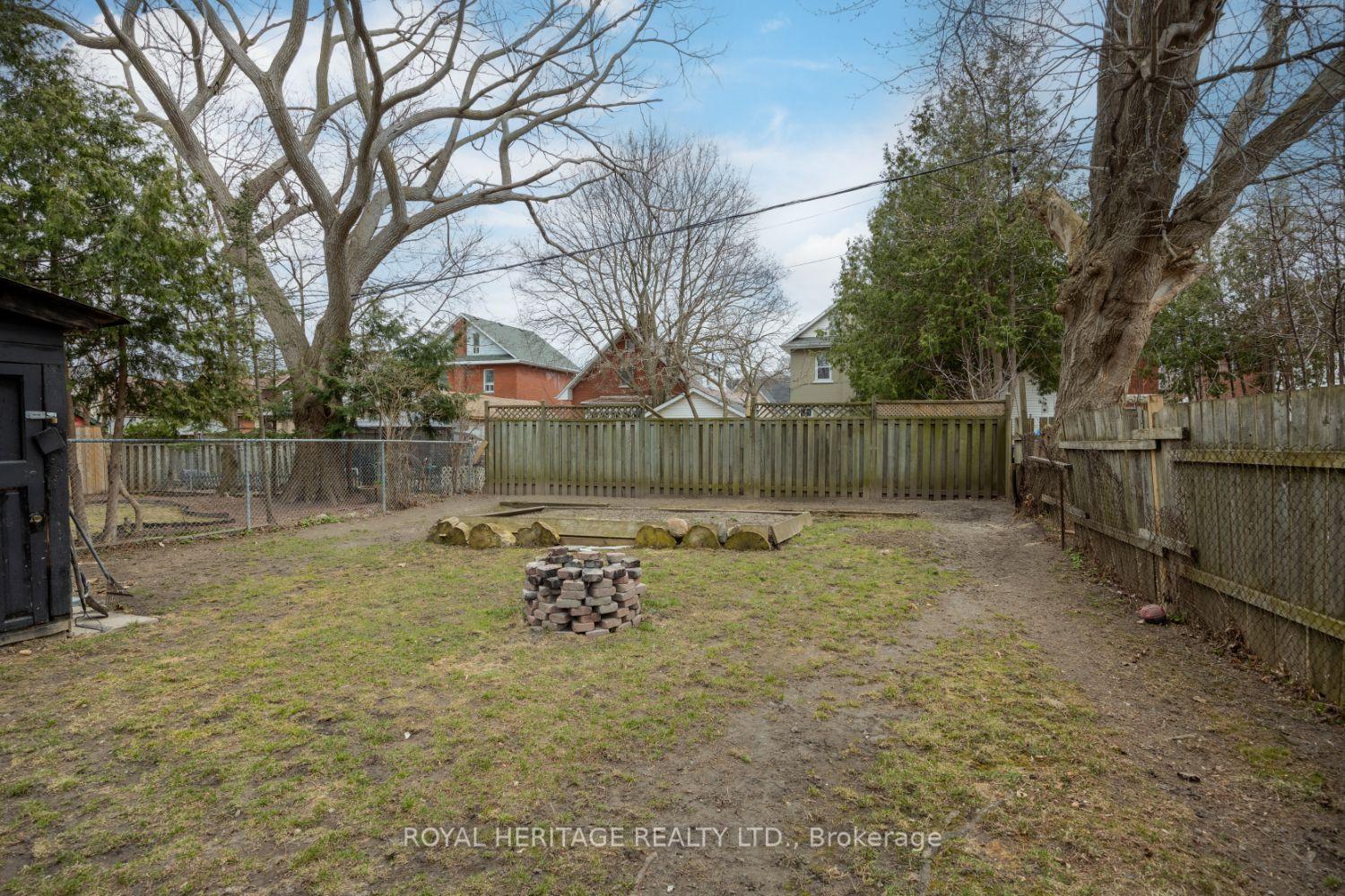 Photo 18 of 137 Elgin Street E, Oshawa, O'Neill — HOMEH