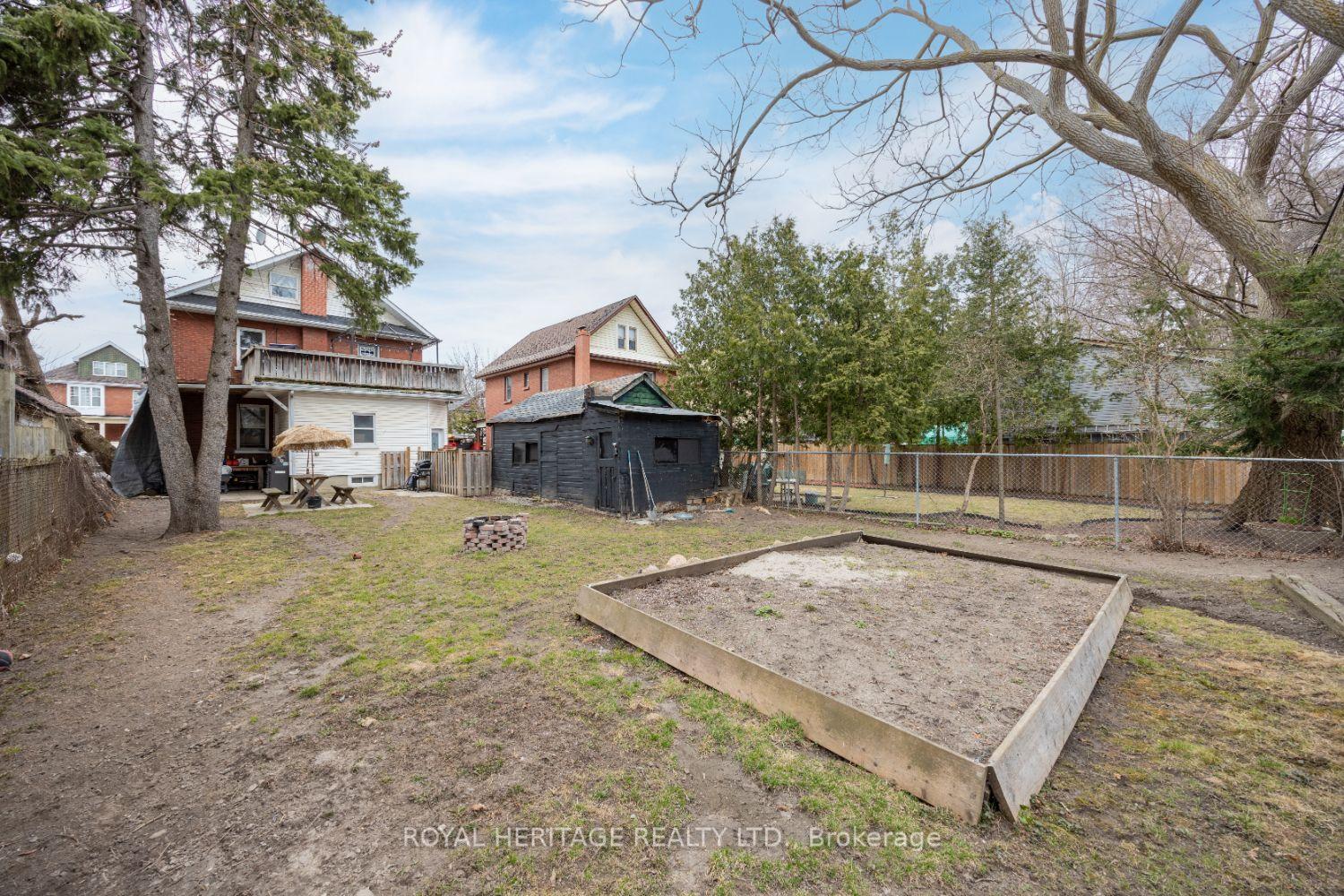 Photo 19 of 137 Elgin Street E, Oshawa, O'Neill — HOMEH