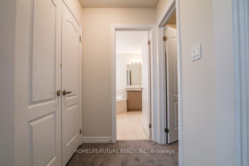 Photo 16 of 26 Terry Clayton Avenue, Brock, Beaverton — HOMEH