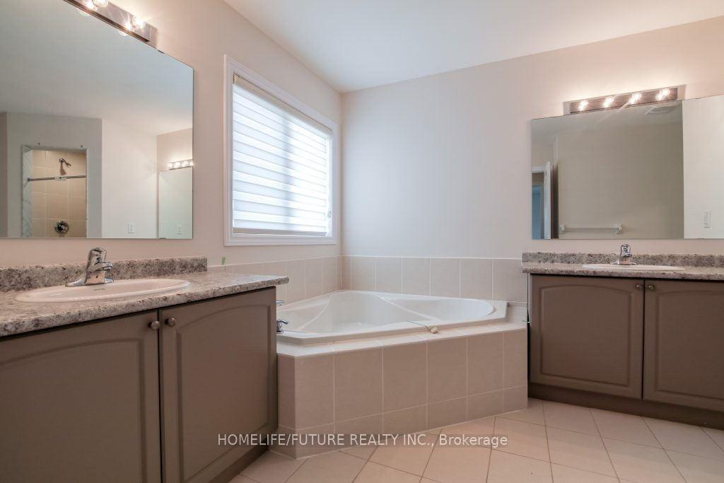 Photo 18 of 26 Terry Clayton Avenue, Brock, Beaverton — HOMEH