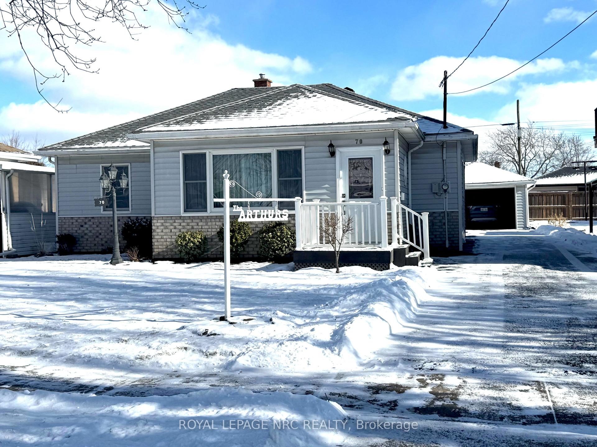 Photo 1 of 70 Cameron Avenue, Welland, Lincoln/Crowland — HOMEH
