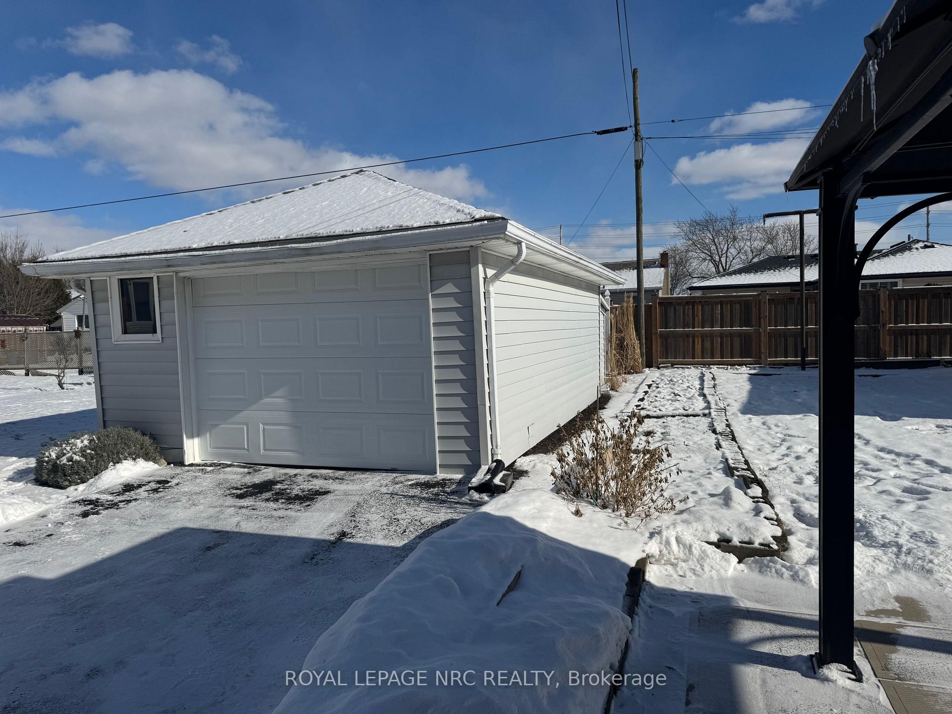 Photo 5 of 70 Cameron Avenue, Welland, Lincoln/Crowland — HOMEH