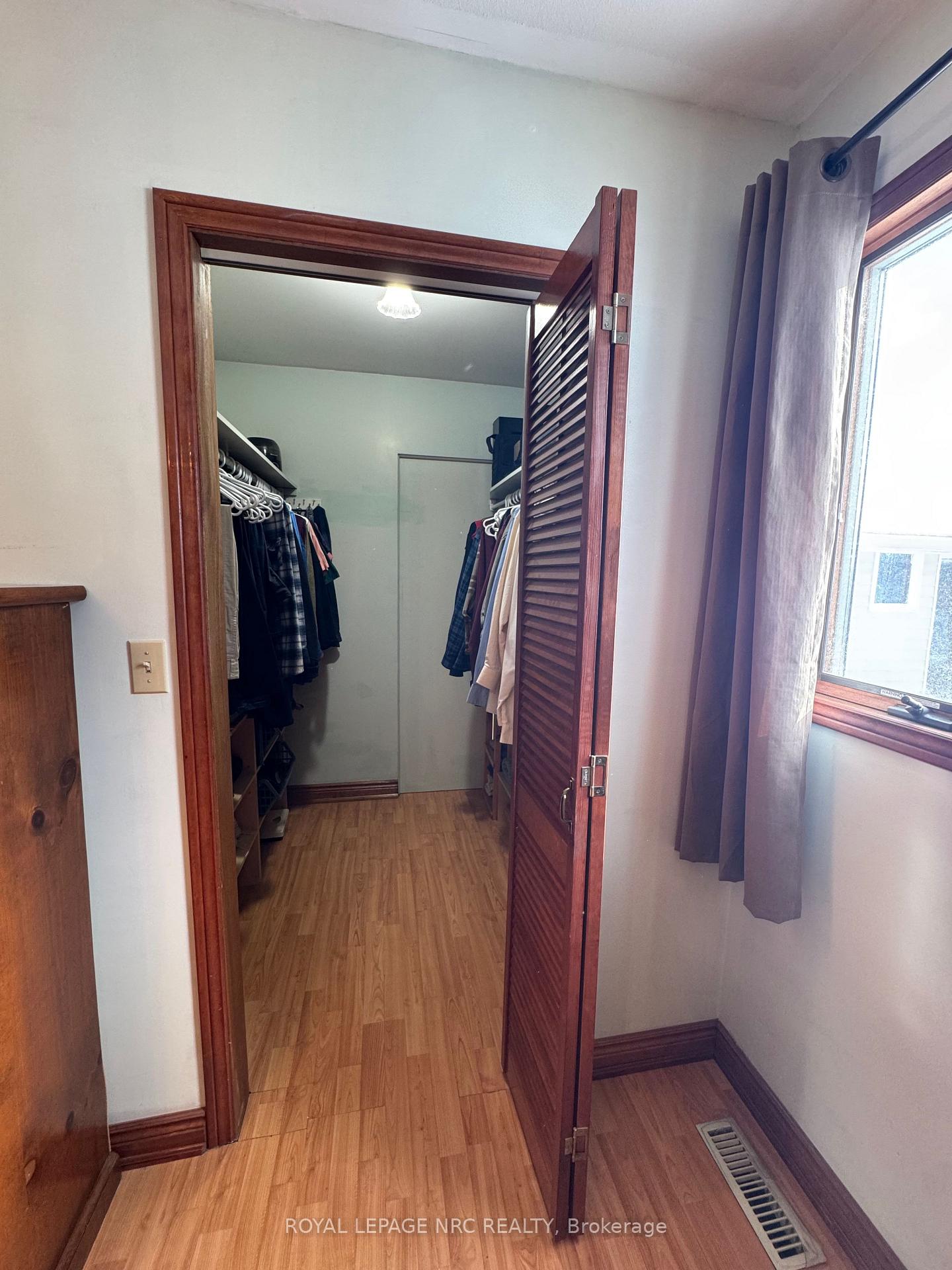 Photo 15 of 70 Cameron Avenue, Welland, Lincoln/Crowland — HOMEH
