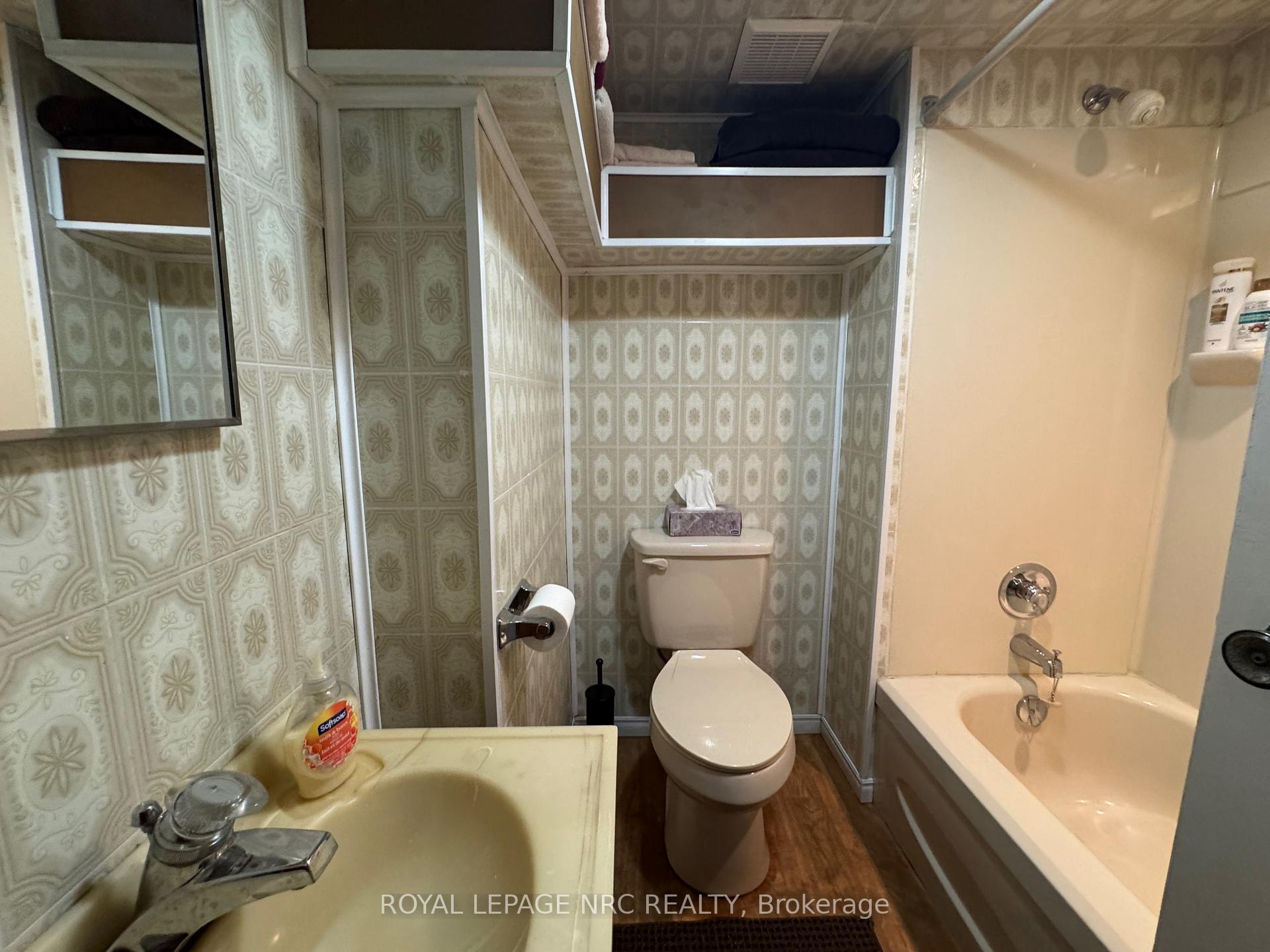 Photo 27 of 70 Cameron Avenue, Welland, Lincoln/Crowland — HOMEH