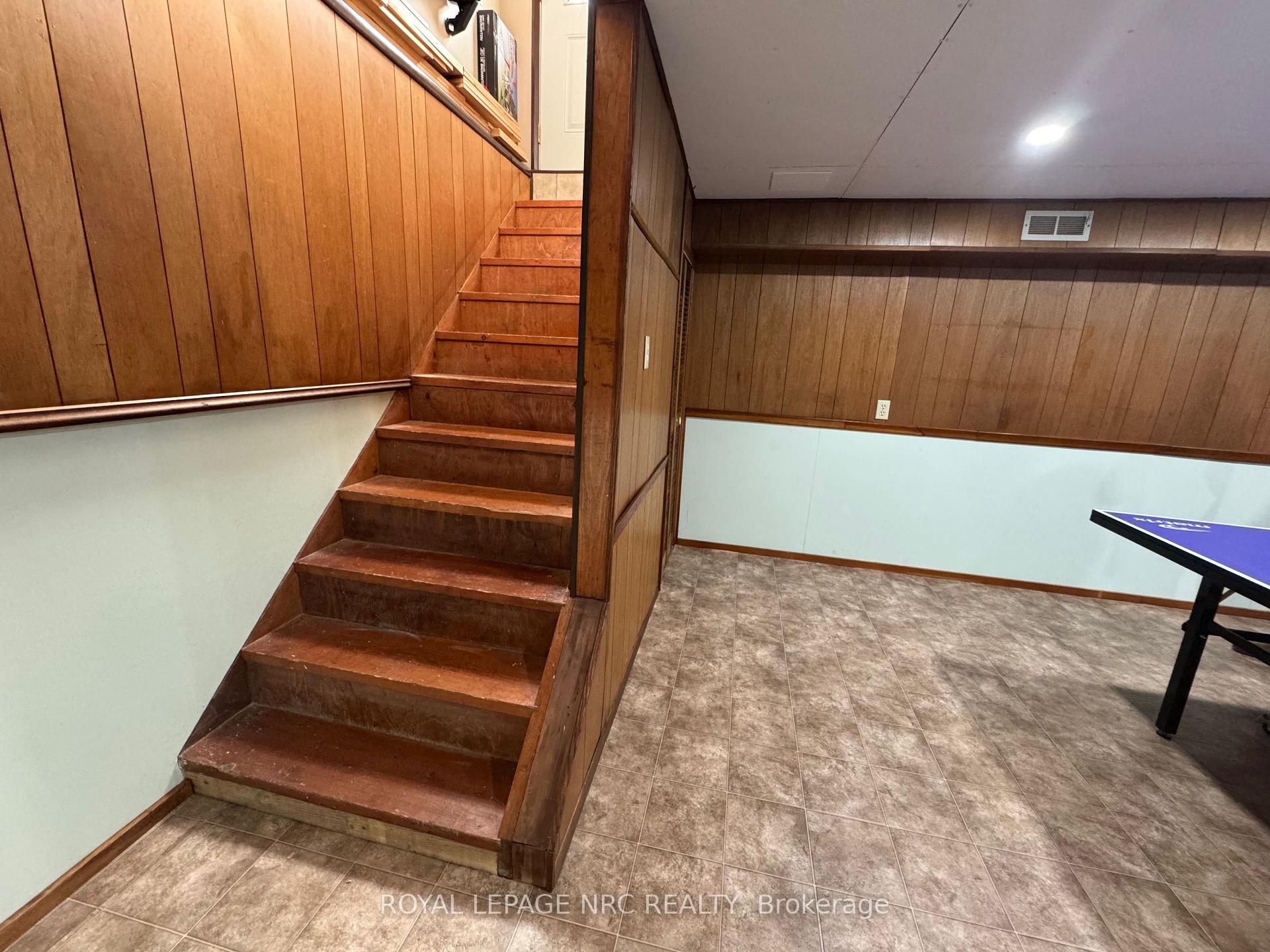 Photo 28 of 70 Cameron Avenue, Welland, Lincoln/Crowland — HOMEH