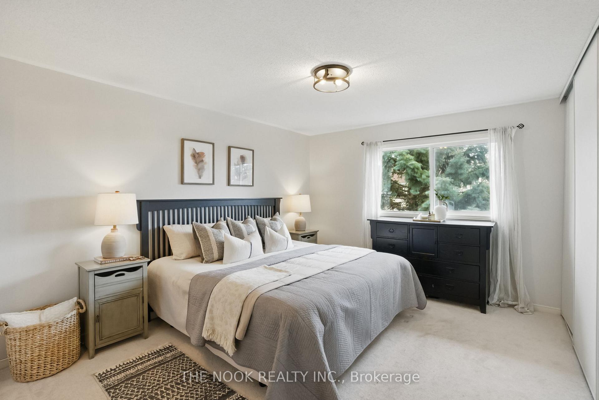 Photo 19 of 992 Summitview Crescent, Oshawa, Pinecrest — HOMEH