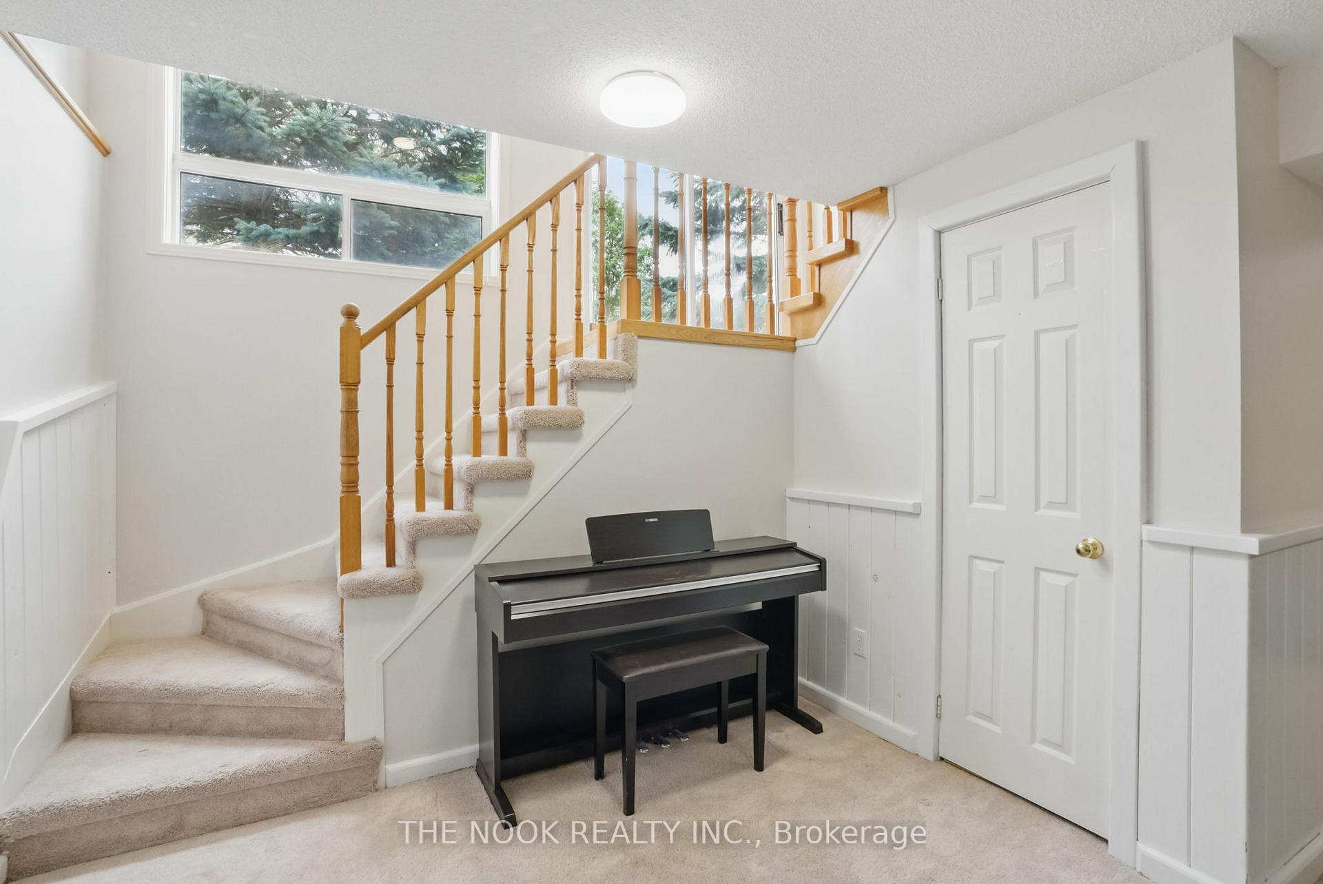 Photo 29 of 992 Summitview Crescent, Oshawa, Pinecrest — HOMEH