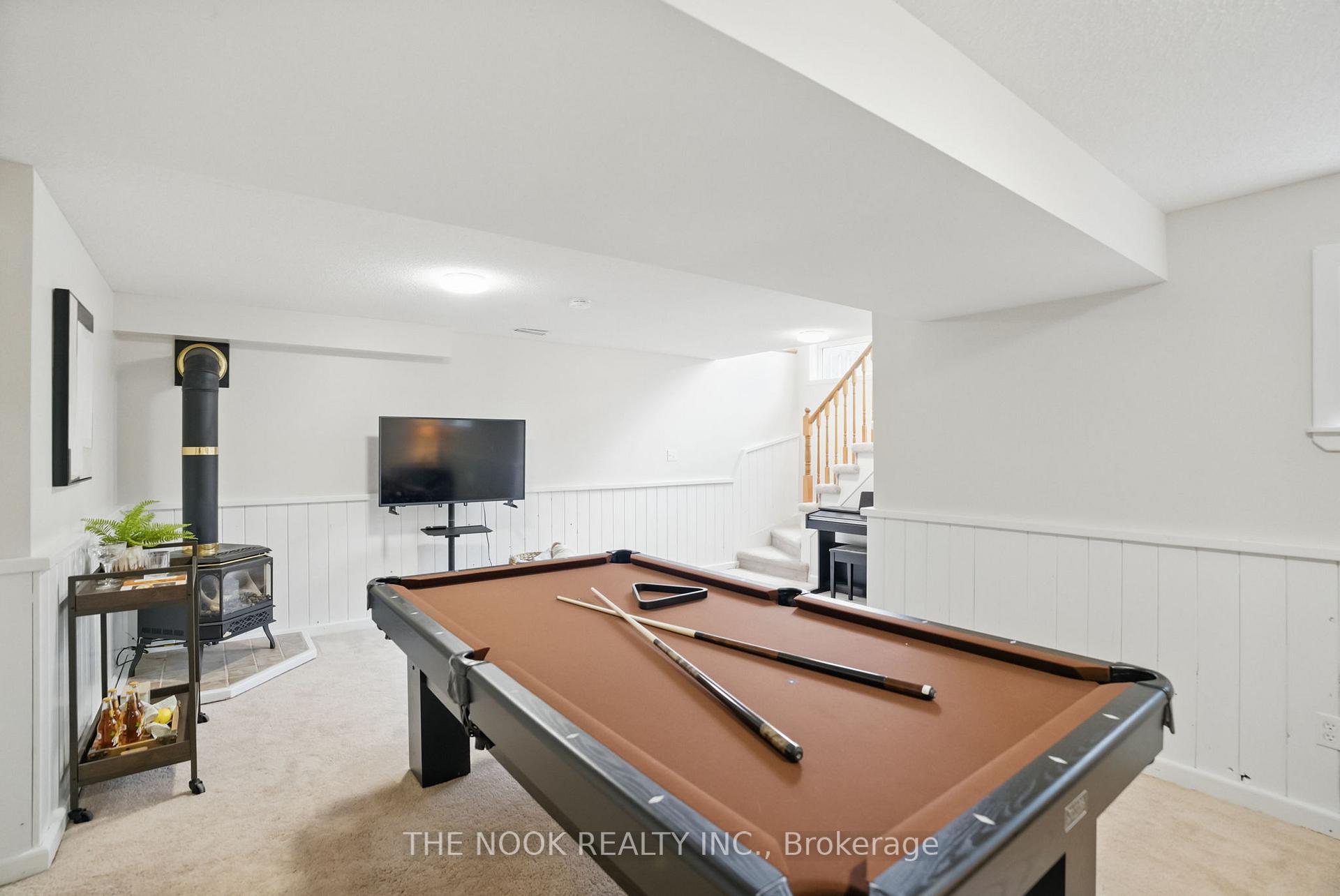 Photo 33 of 992 Summitview Crescent, Oshawa, Pinecrest — HOMEH