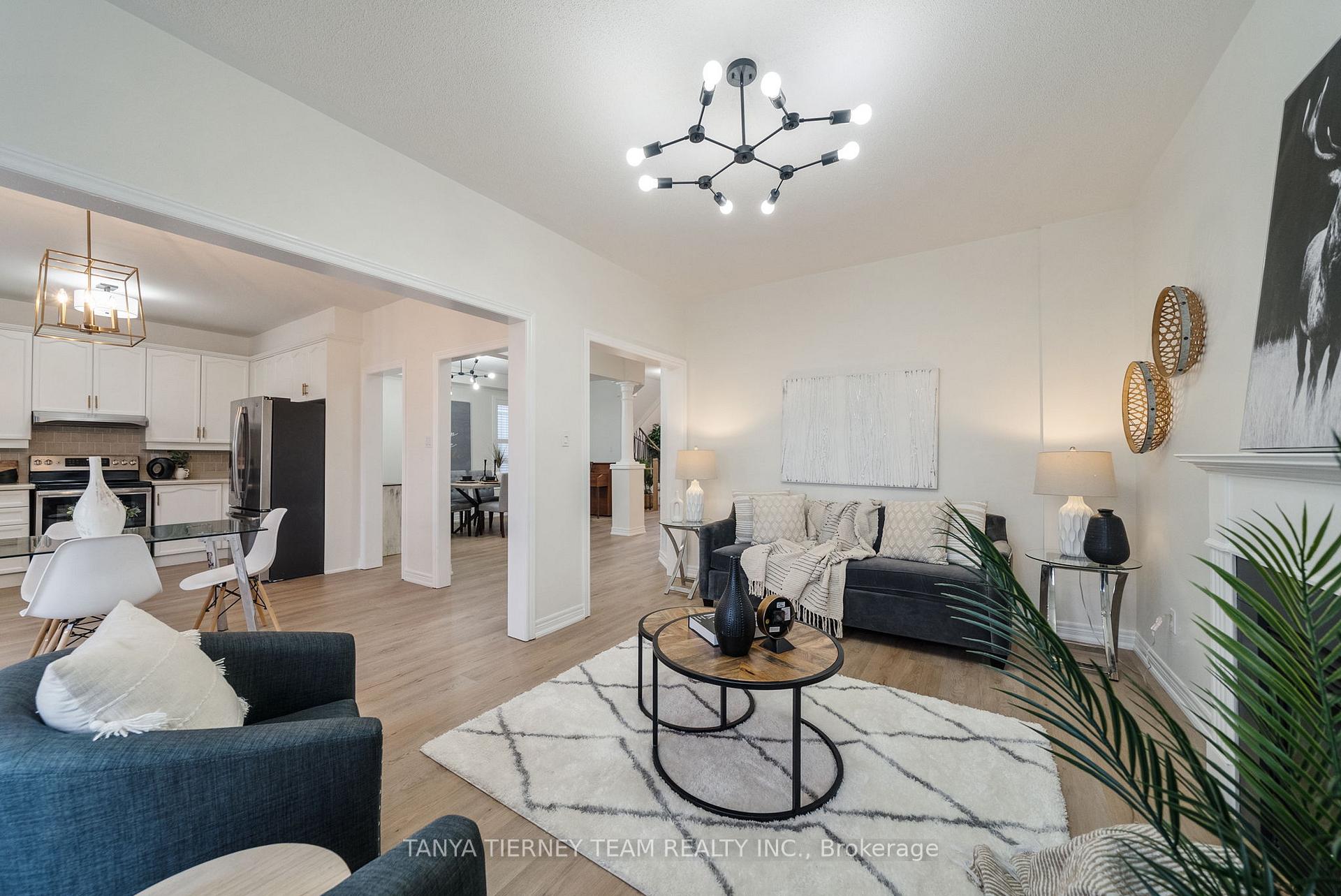 Photo 12 of 23 Bexley Crescent, Whitby, Brooklin — HOMEH