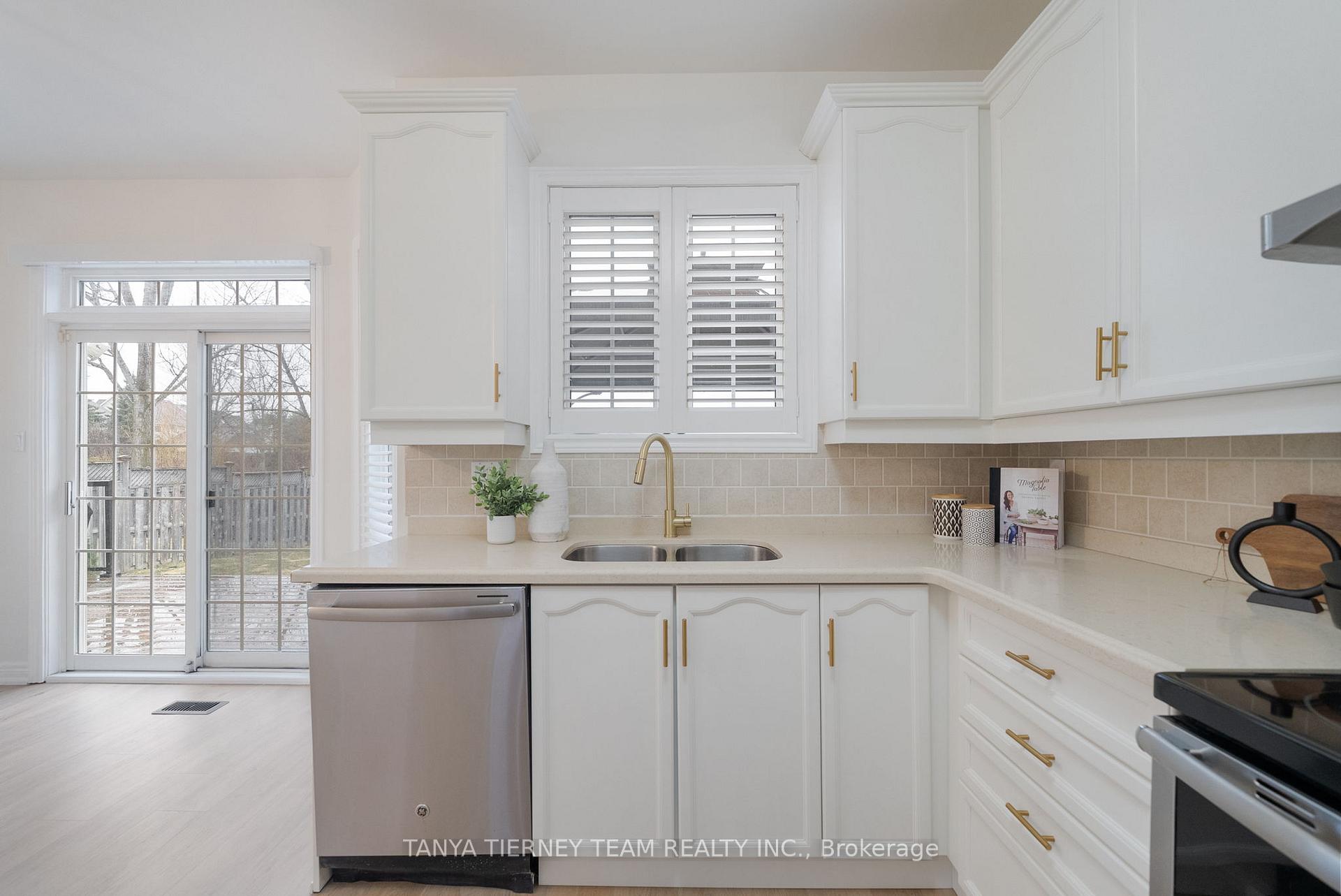 Photo 18 of 23 Bexley Crescent, Whitby, Brooklin — HOMEH