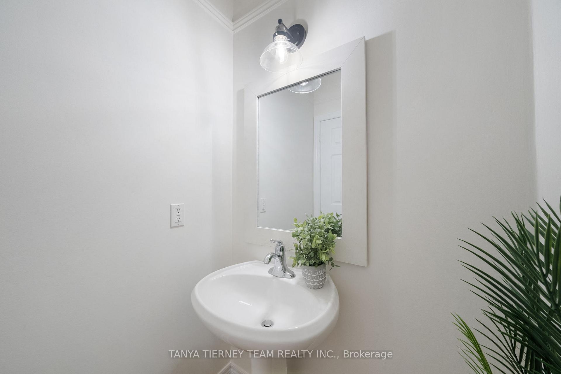 Photo 21 of 23 Bexley Crescent, Whitby, Brooklin — HOMEH