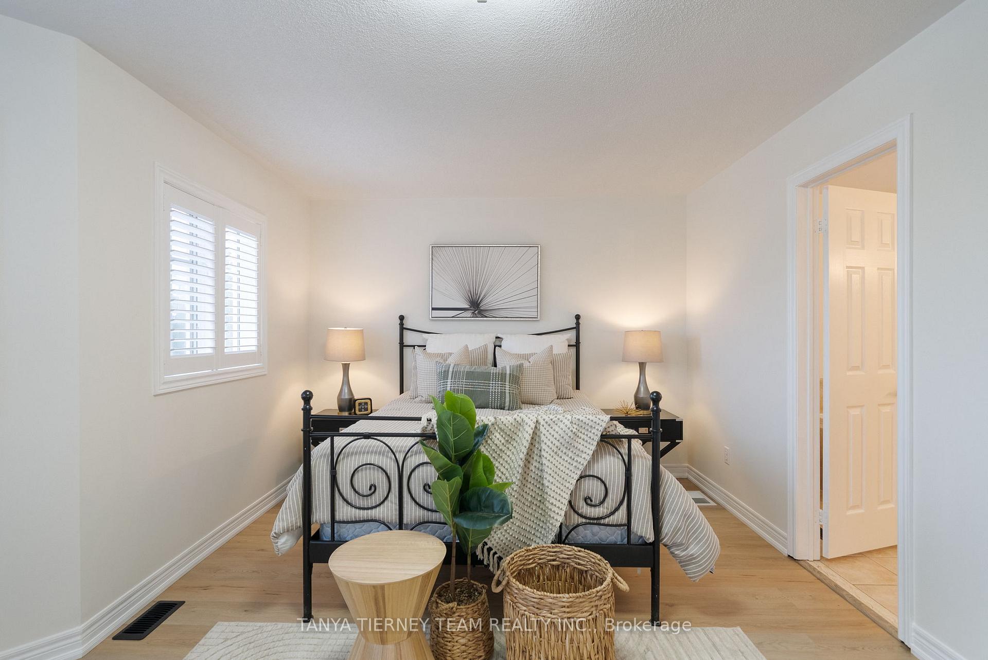 Photo 23 of 23 Bexley Crescent, Whitby, Brooklin — HOMEH