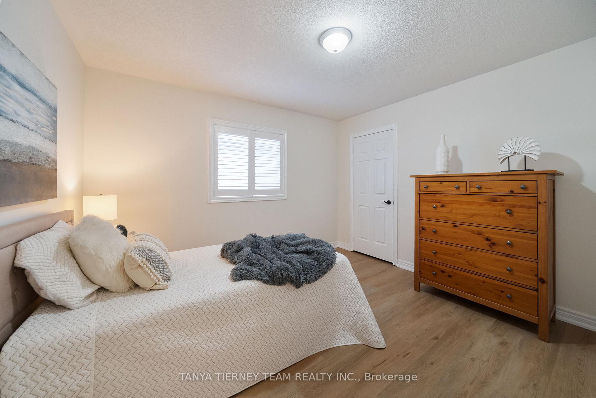 Photo 28 of 23 Bexley Crescent, Whitby, Brooklin — HOMEH