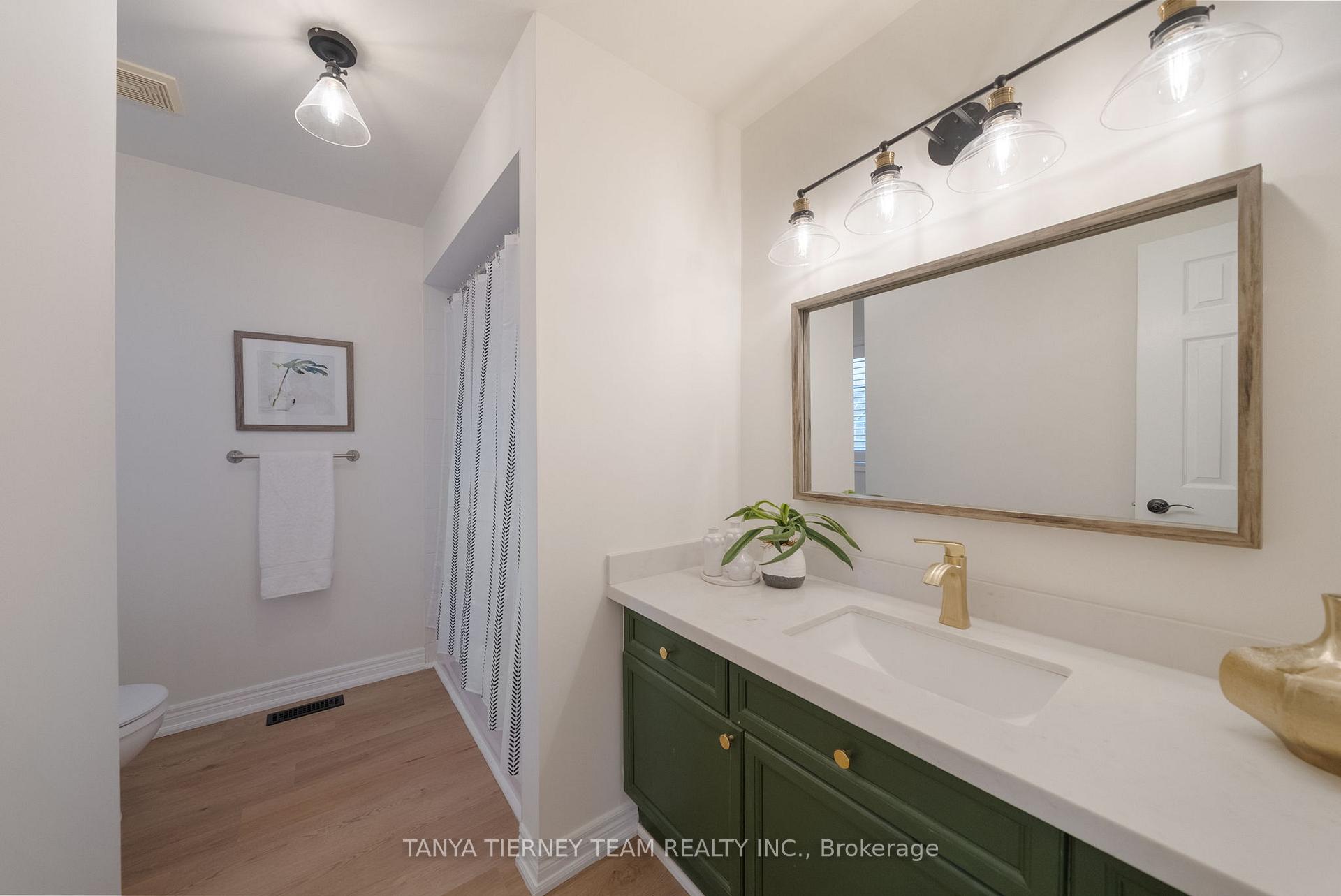 Photo 30 of 23 Bexley Crescent, Whitby, Brooklin — HOMEH