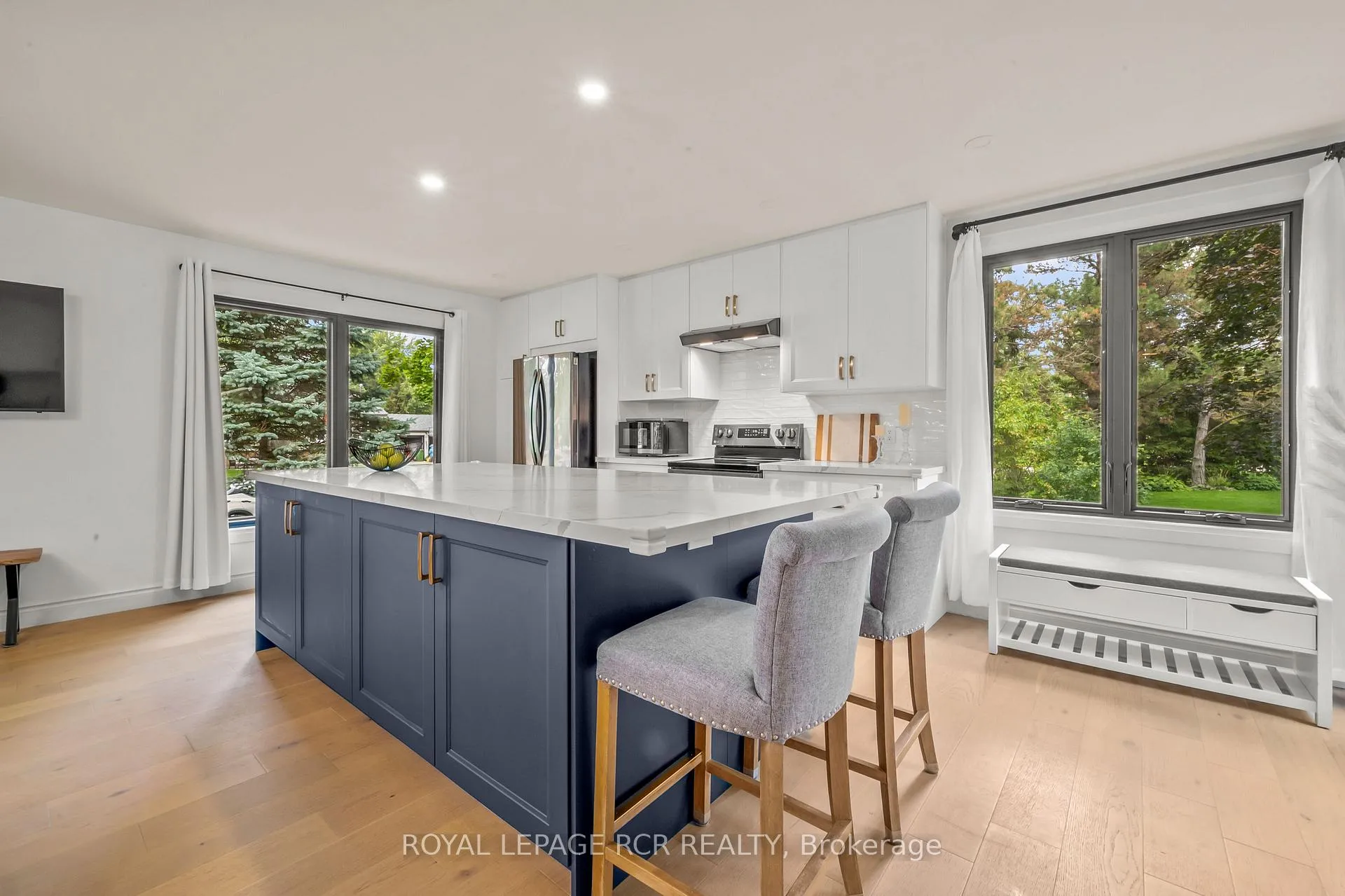 Photo 9 of 22 Arlow Road, Caledon, Mono Mills — HOMEH