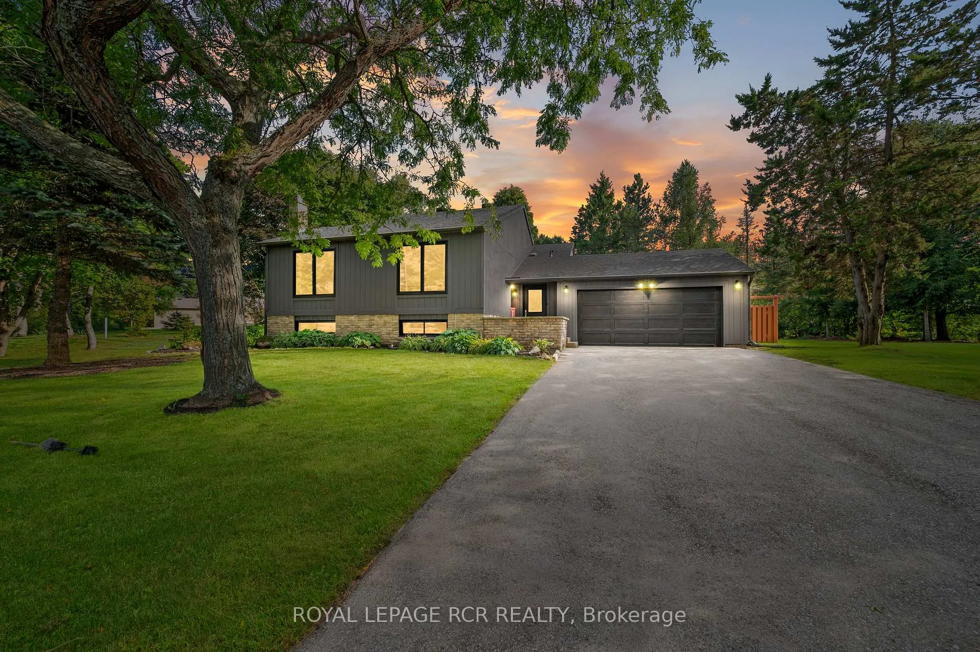 Photo 37 of 22 Arlow Road, Caledon, Mono Mills — HOMEH