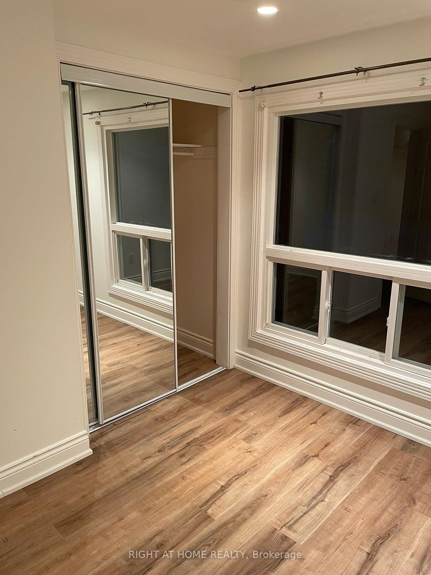 Photo 7 of Unit B1, 34 Normandy Crescent, Richmond Hill, Harding — HOMEH