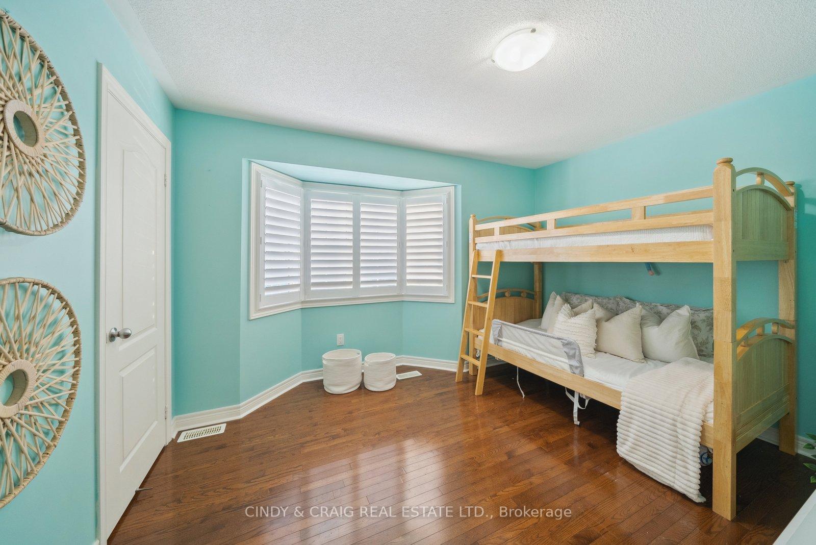 Photo 11 of 1356 Kenmark Avenue, Oshawa, Taunton — HOMEH
