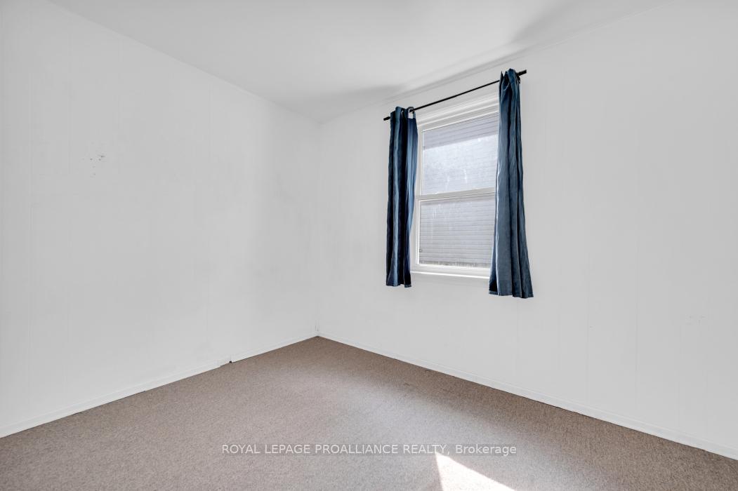 Photo 16 of Unit B, 21 Burton Street, Belleville, Belleville Ward — HOMEH