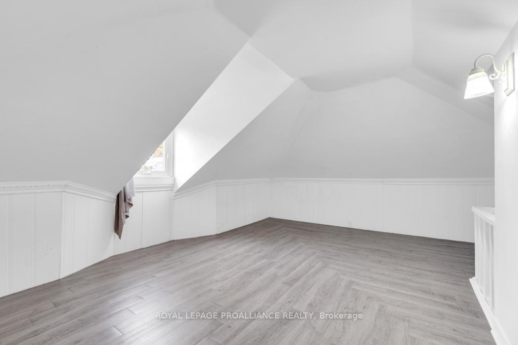 Photo 17 of Unit B, 21 Burton Street, Belleville, Belleville Ward — HOMEH
