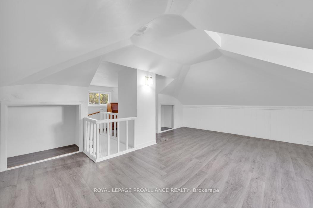 Photo 19 of Unit B, 21 Burton Street, Belleville, Belleville Ward — HOMEH