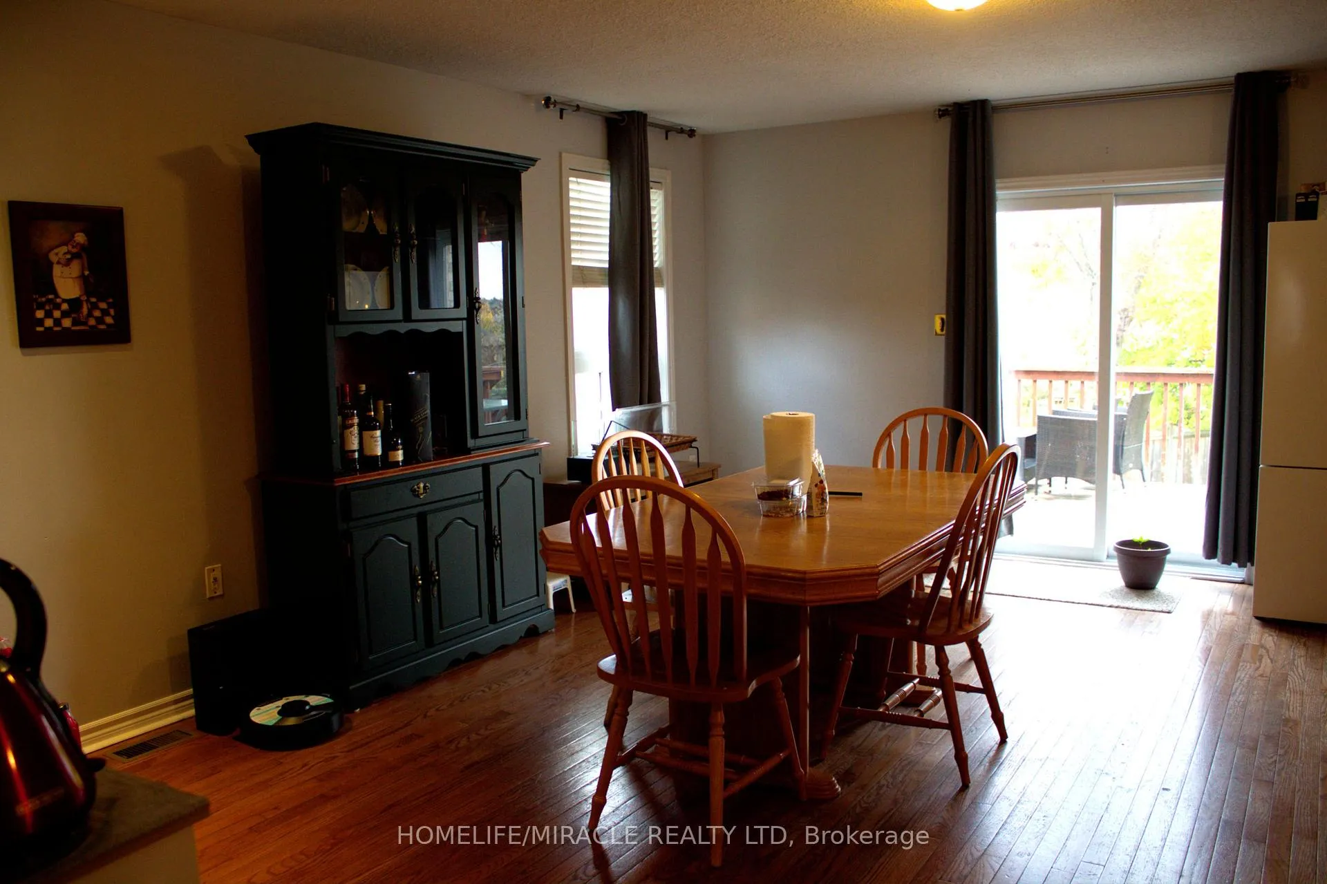 Photo 6 of 38 Dunsmore Lane, Barrie, 400 East — HOMEH