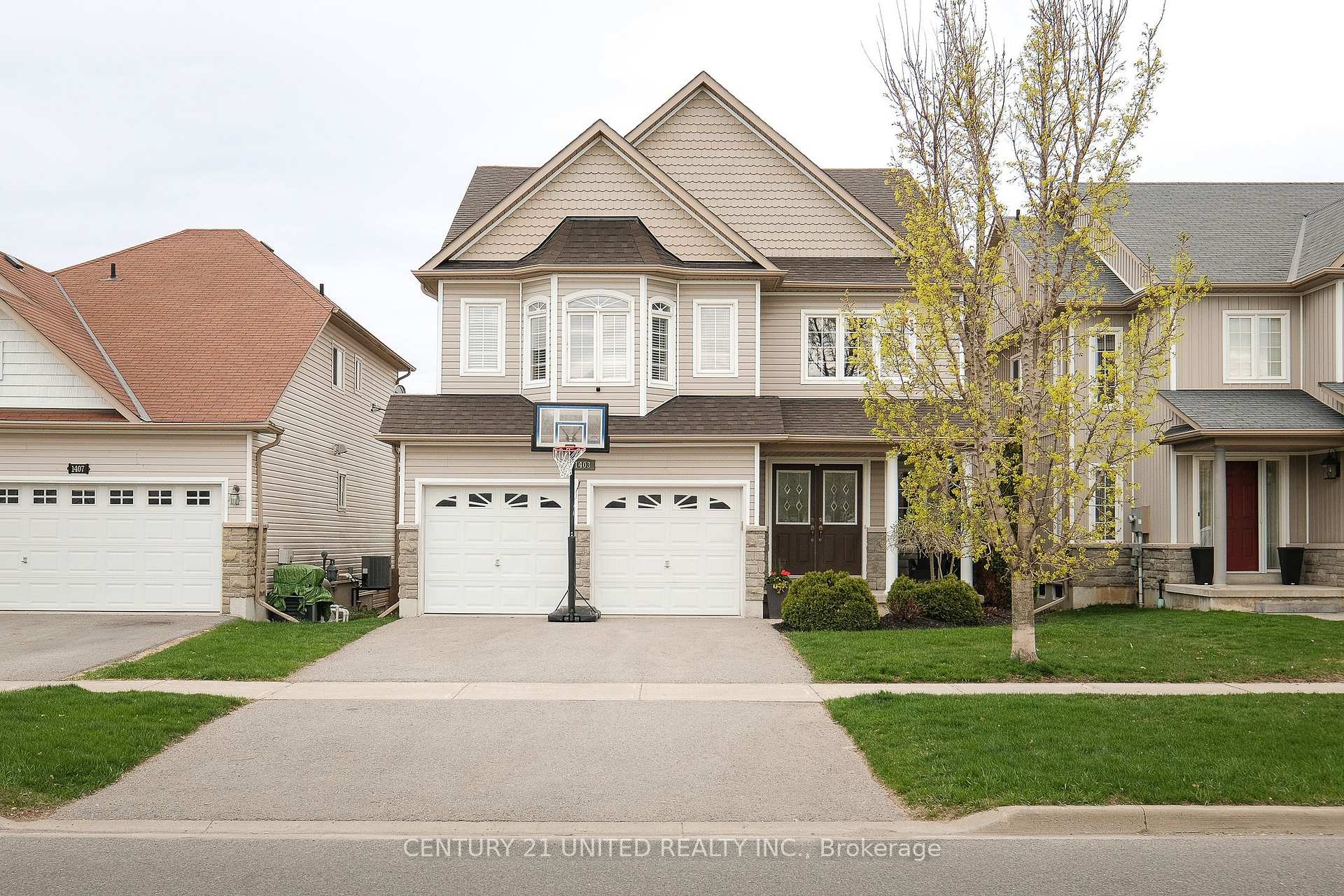 Front of 1403 Ireland Drive