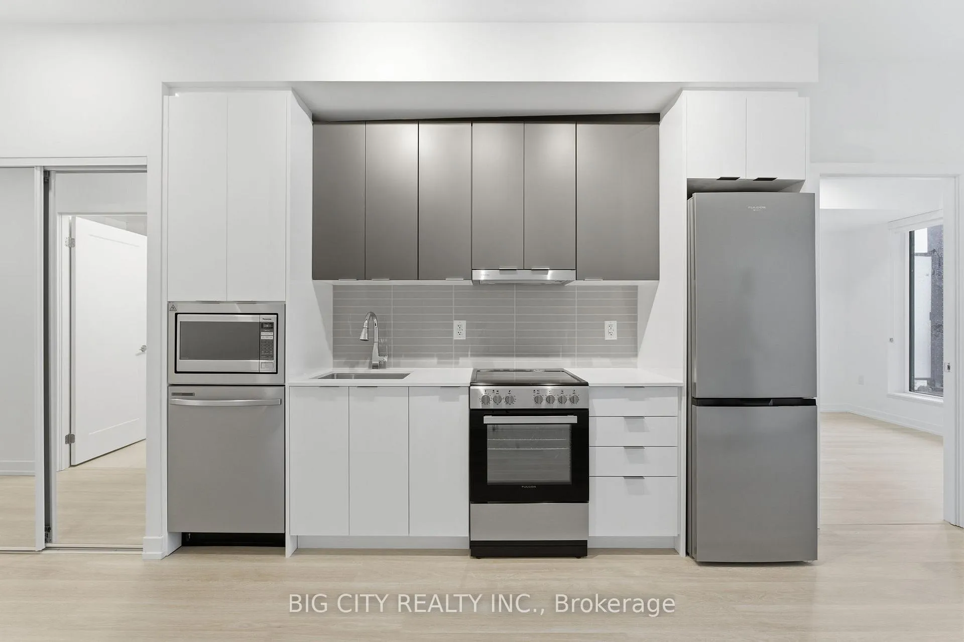 Photo 5 of Unit 202, 9763 Markham Road, Markham, Greensborough — HOMEH