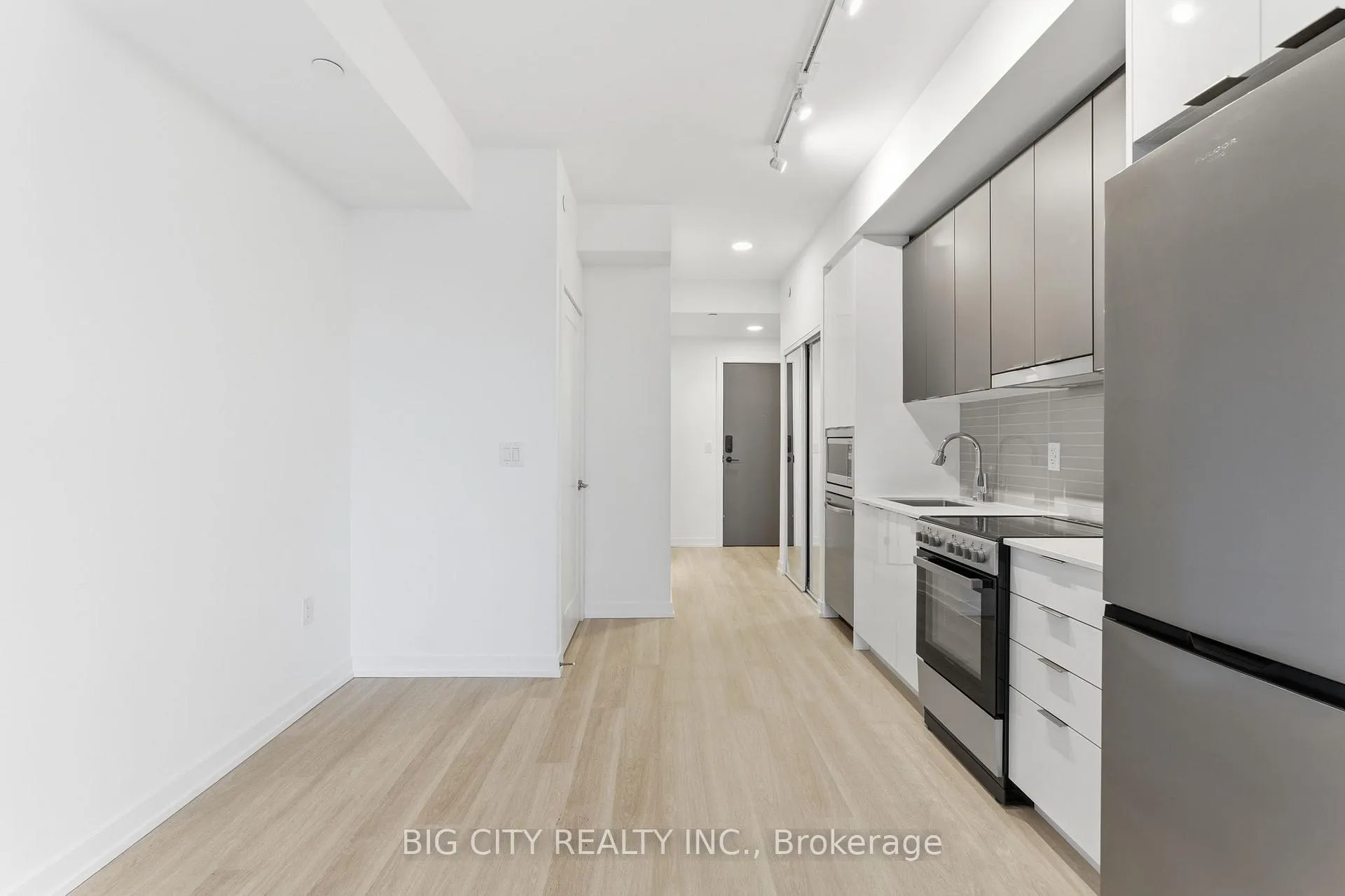 Photo 6 of Unit 202, 9763 Markham Road, Markham, Greensborough — HOMEH