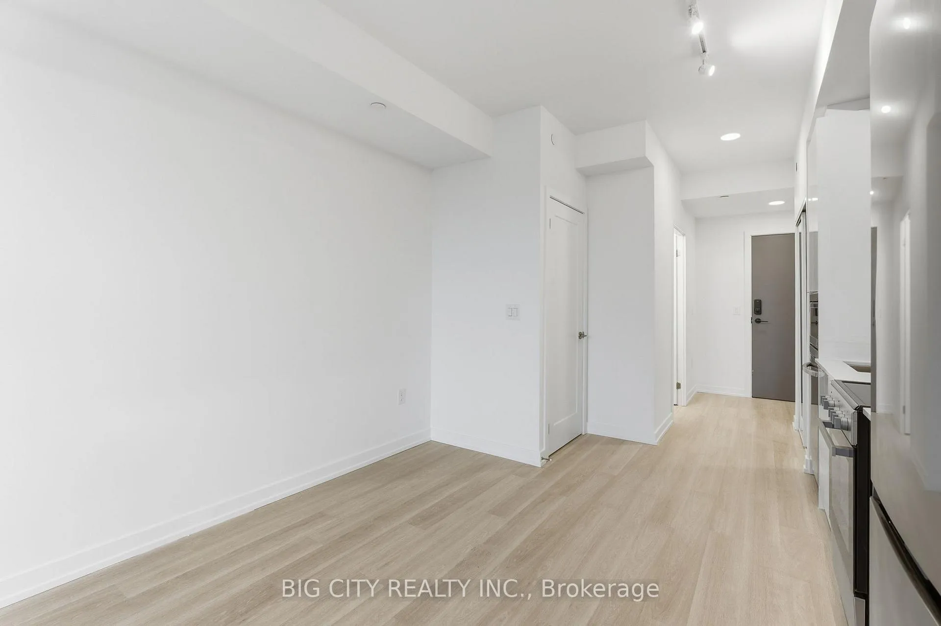 Photo 7 of Unit 202, 9763 Markham Road, Markham, Greensborough — HOMEH