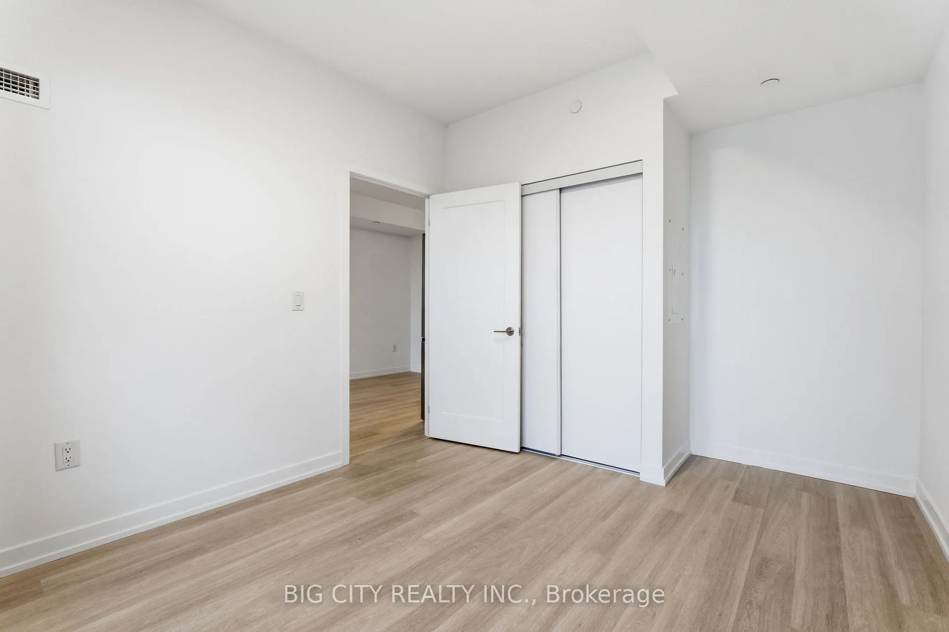 Photo 14 of Unit 202, 9763 Markham Road, Markham, Greensborough — HOMEH
