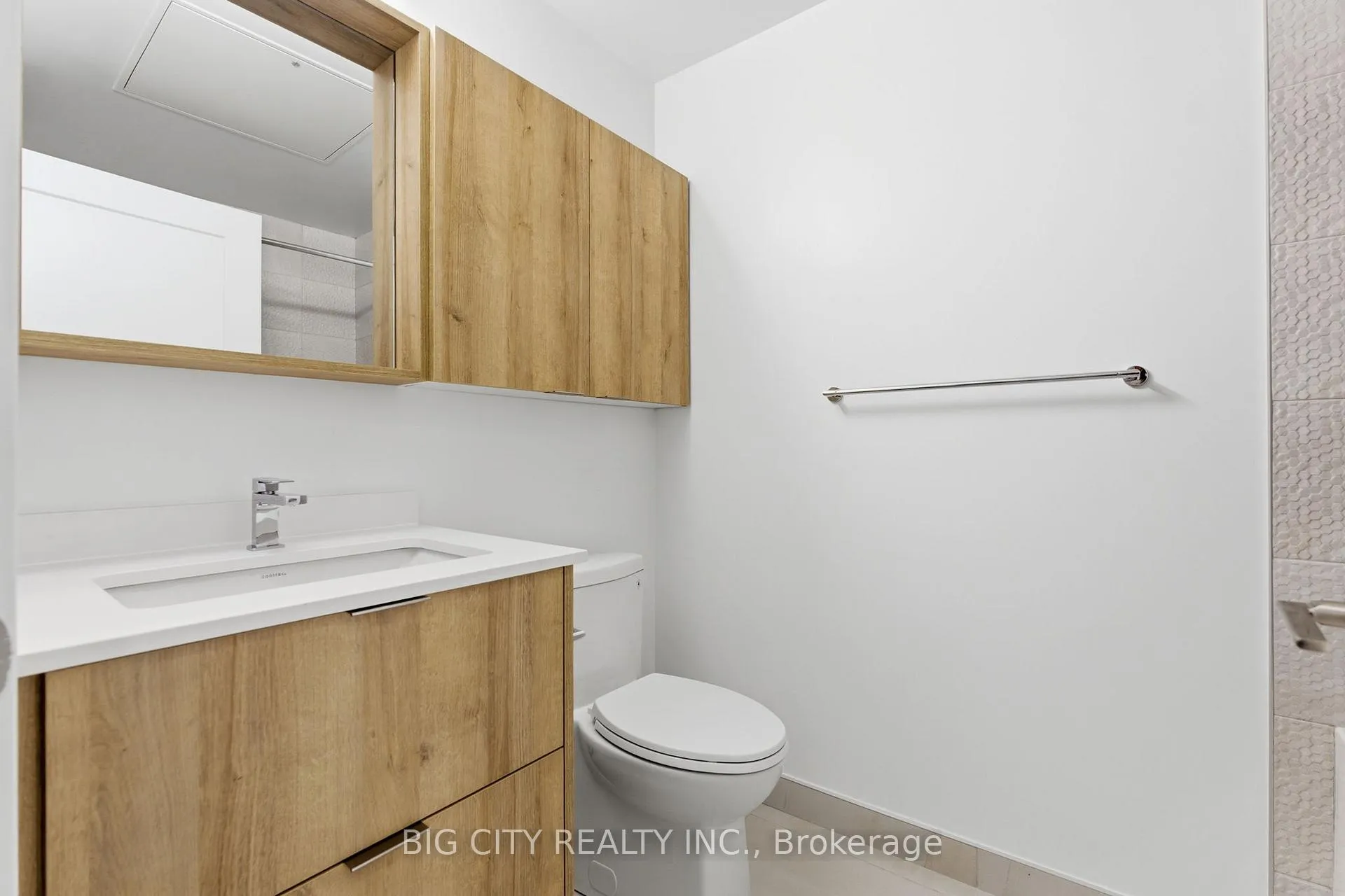 Photo 15 of Unit 202, 9763 Markham Road, Markham, Greensborough — HOMEH