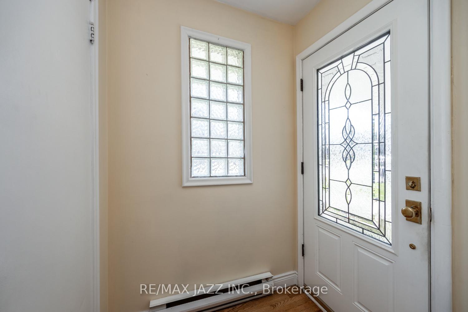 Photo 3 of 856 Beaufort Avenue, Oshawa, Eastdale — HOMEH