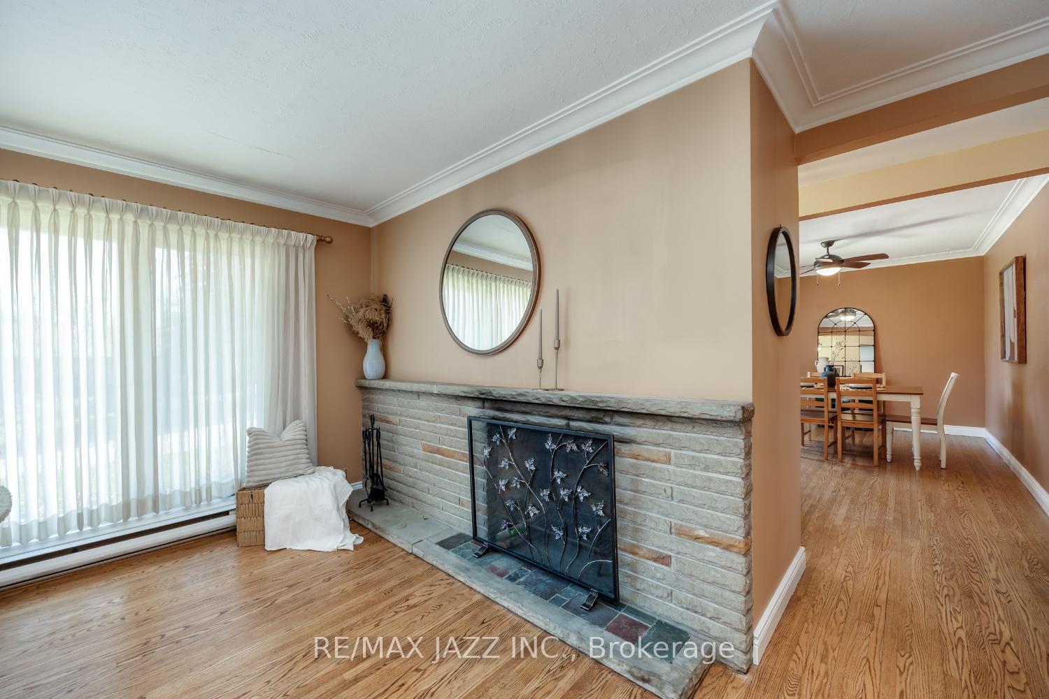 Photo 5 of 856 Beaufort Avenue, Oshawa, Eastdale — HOMEH
